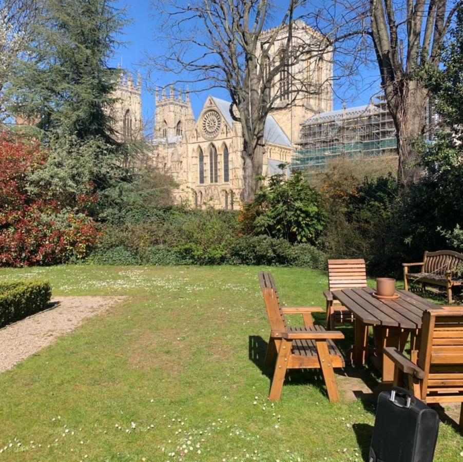 Minster View Apartment At Talbot Court, Йорк Екстериор снимка